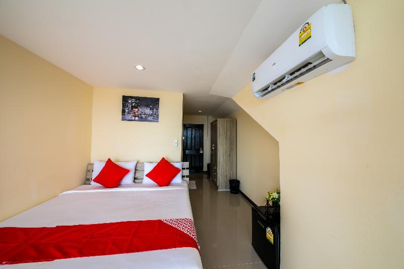 Oyo 118 Beach Walk Stay Patong Luaran gambar